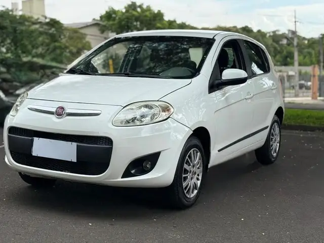 Carro Fiat Palio 2015 ATTRA. Best Seller 1.4 EVO Flex 5p
