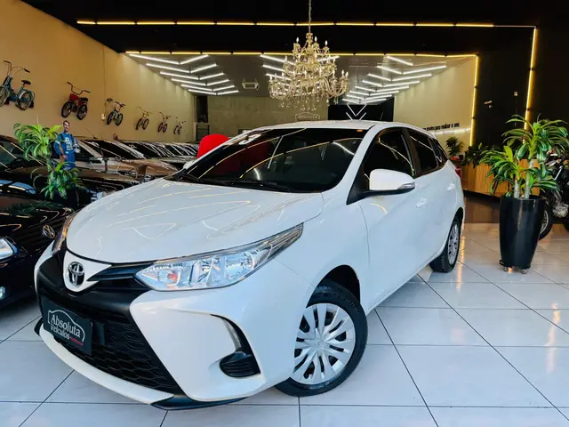 Carro Toyota Yaris 2023 XL 1.5 (Flex) (Aut)