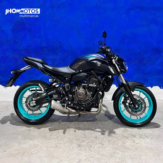 Moto Yamaha MT-07 2025 ABS
