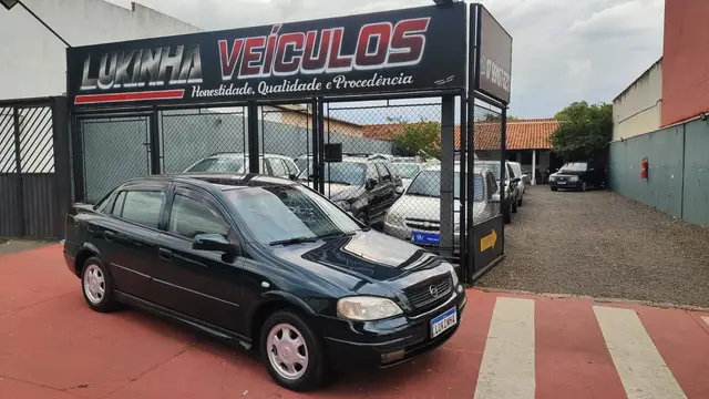 Carro Chevrolet Astra Sedan 2001 GL Milenium 1.8 MPFi