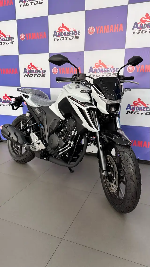 Moto Yamaha Fazer FZ25 2026 Connected