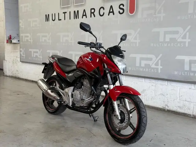 Moto Honda CB 300R 2011 Standard