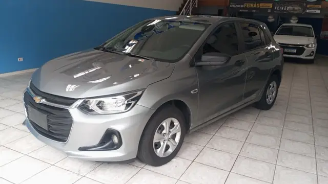 Carro Chevrolet Onix 2024 1.0