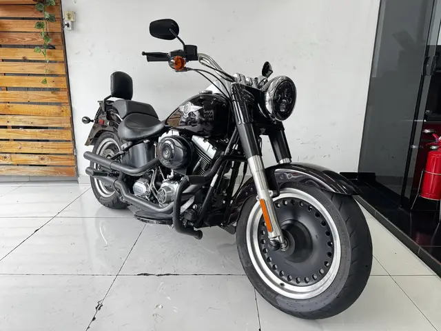 Moto Harley-Davidson Dyna 2014 Fat Boy FLSTFB