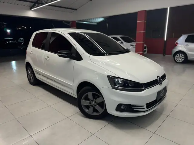 Carro Volkswagen Fox 2019 1.6 MSI Connect I-Motion (Flex)