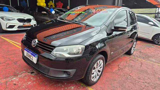 Carro Volkswagen Fox 2014 1.6 VHT (Flex)
