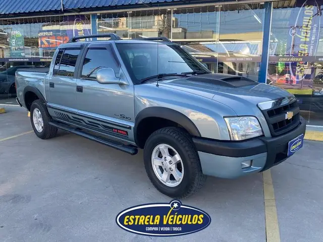 Carro Chevrolet S10 Cabine Dupla 2003 S10 Luxe 4x2 2.8 (Cab Dupla)