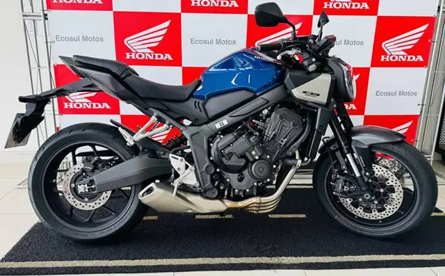 Moto Honda CB 650R 2026 E-Clutch