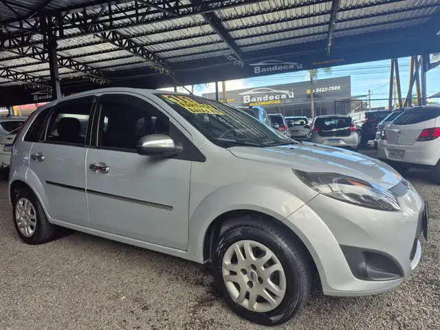 Carro Ford Fiesta Hatch 2011 1.0 (Flex)