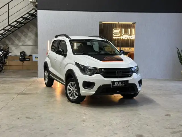 Carro Fiat Mobi 2024 Trekking 1.0