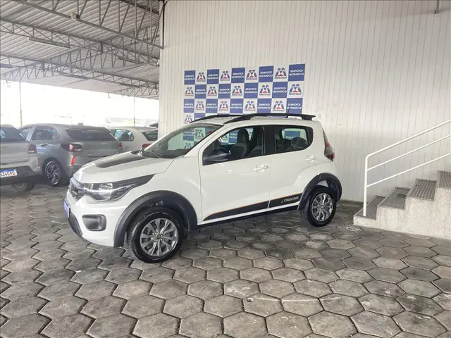 Carro Fiat Mobi 2025 Trekking 1.0