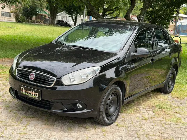 Carro Fiat Grand Siena 2018 Evo Attractive 1.4 8V (Flex)