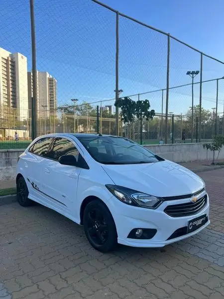 Carro Chevrolet Onix 2019 1.4 Activ SPE/4