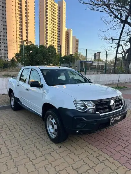 Carro Renault Oroch 2024 Intense 1.6 (Flex)