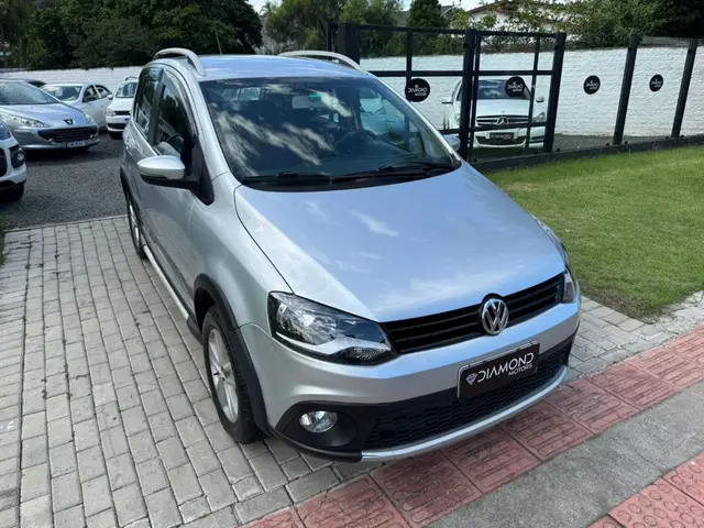 Carro Volkswagen CrossFox 2011 1.6 (Flex)