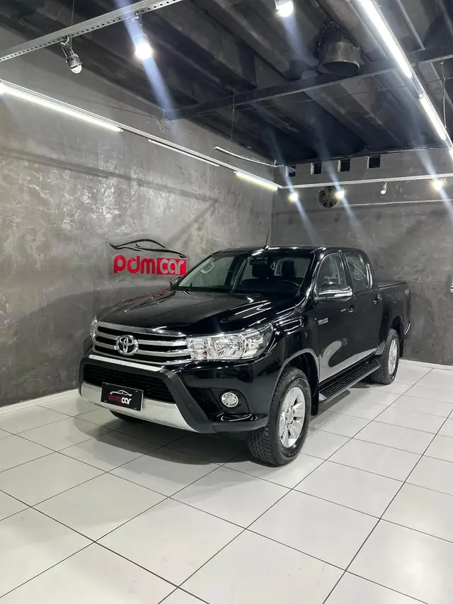 Carro Toyota Hilux Cabine Dupla 2017 Hilux 2.8 TDI SRV CD 4x4 (Aut)