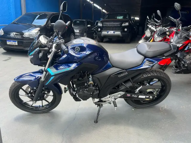 Moto Yamaha Fazer FZ25 2026 Connected