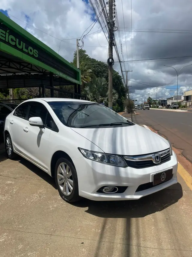 Carro Honda Civic 2014 New  LXR 2.0 i-VTEC (Aut) (Flex)