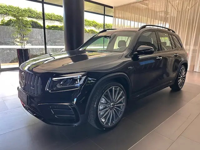Carro Mercedes-Benz GLB 35 AMG 2025 2.0 Turbo (Aut) (Híb.)