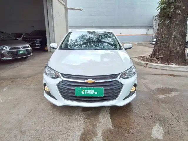 Carro Chevrolet Onix Plus 2024 LT 1.0