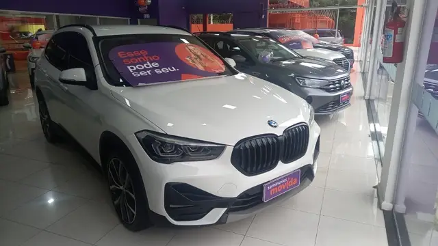 Carro BMW X1 2022 sDrive20i 2.0 Turbo (Aut.)