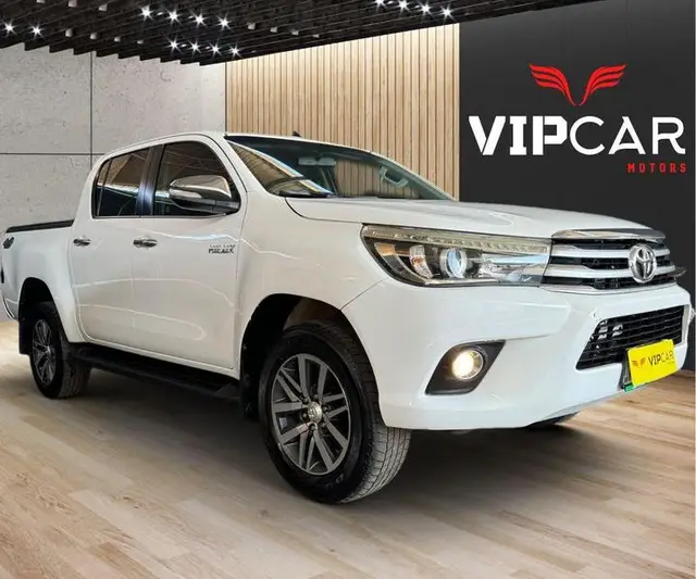 Carro Toyota Hilux Cabine Dupla 2017 Hilux 2.8 TDI SRX CD 4x4 (Aut)