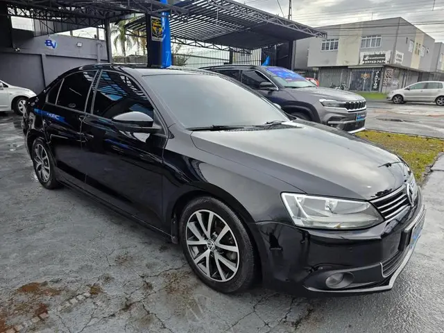 Carro Volkswagen Jetta 2014 2.0 Comfortline (Flex)