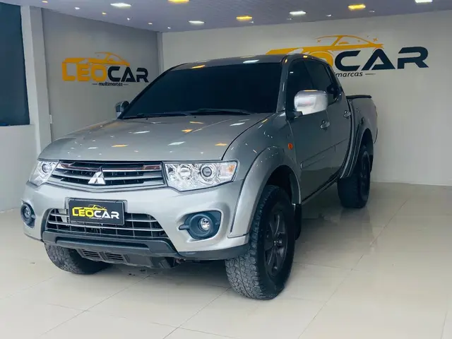 Carro Mitsubishi L200 Triton 2013 GL 3.2 CD TB Int. Dies. Mec.