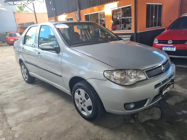 Carro Fiat Siena 2005 HLX 1.8 8V (Flex)