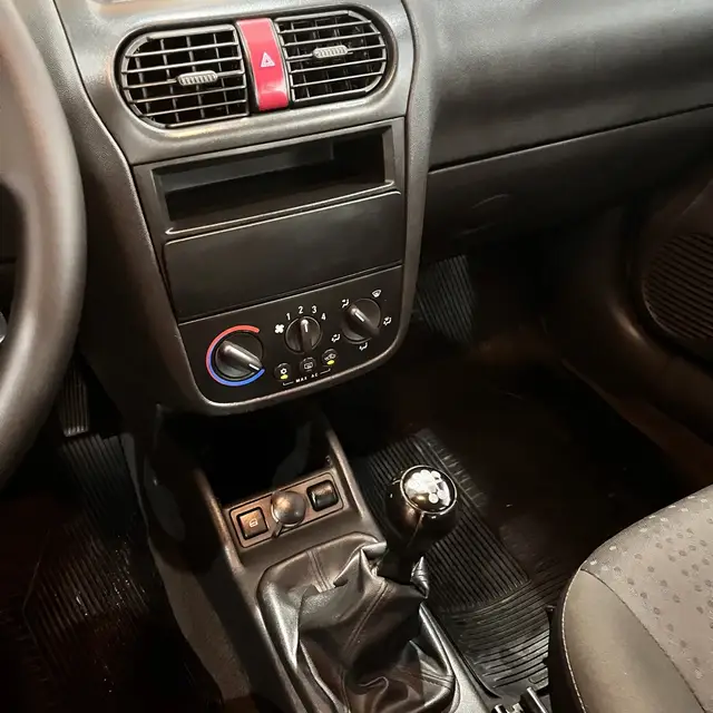 Carro Chevrolet Corsa Hatch 2012 Maxx 1.4 (Flex)