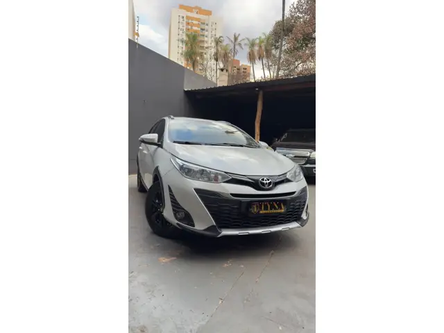 Carro Toyota Yaris 2019 X-Way 1.5 CVT (Flex)
