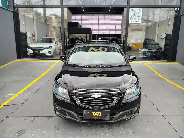 Carro Chevrolet Onix 2015 1.4 LT SPE/4 (Aut)
