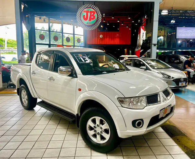 Carro Mitsubishi L200 Triton Sport 2013 3.5 V6 (Flex) (Aut)