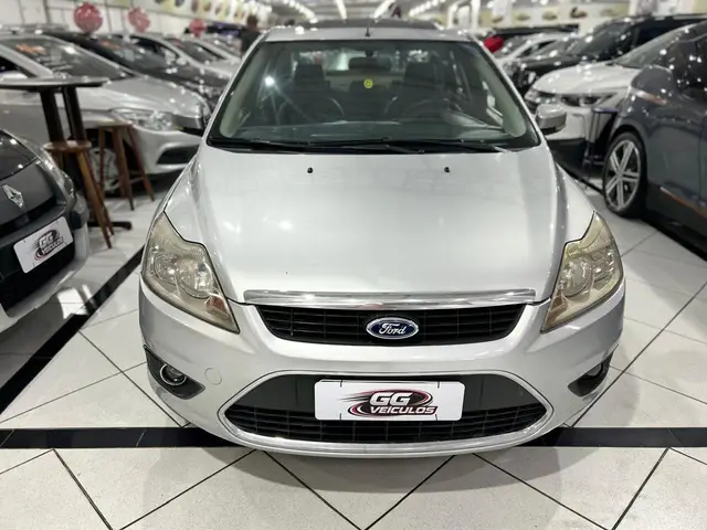 Carro Ford Focus Sedan 2009 Ghia 2.0 16V Duratec