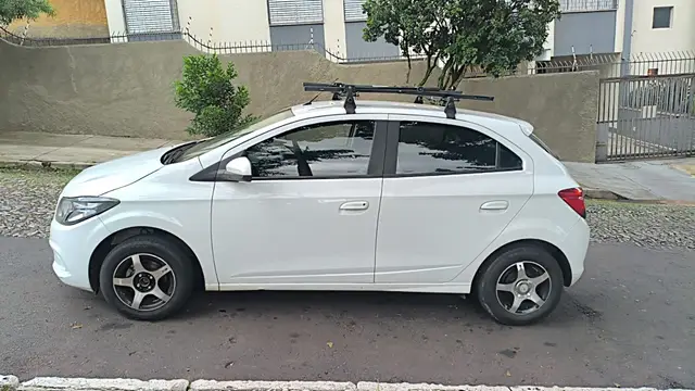 Carro Chevrolet Onix 2019 1.0 Joy SPE/4