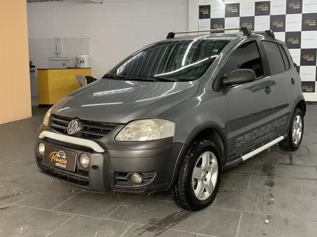 Carro Volkswagen CrossFox 2005 1.6 (Flex)
