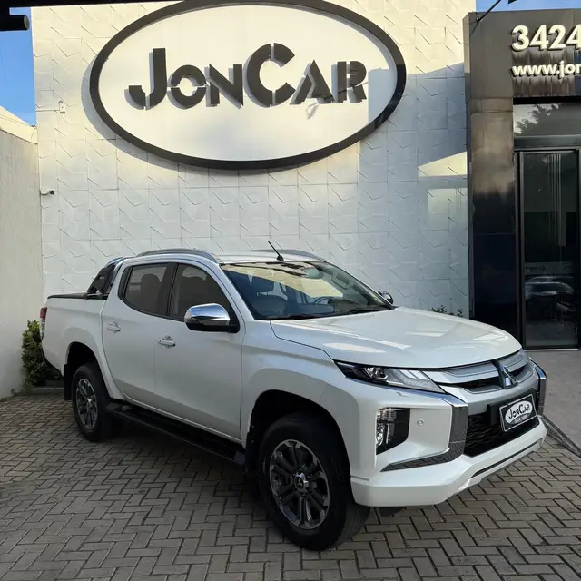 Carro Mitsubishi L200 Triton Sport 2022 HPE-S 2.4 DID-H 4x4 (Aut)
