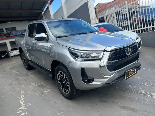 Carro Toyota Hilux Cabine Dupla 2021 SRX 2.8 TDI CD 4x4 (Aut)