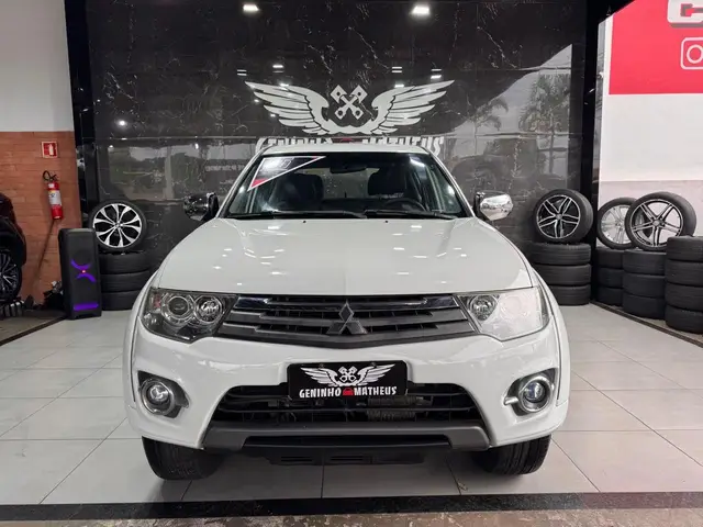 Carro Mitsubishi L200 Triton Sport 2015 3.5 V6 HPE 4WD (Flex) (Aut)