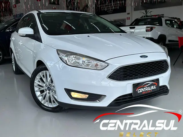 Carro Ford Focus Sedan 2016 2.0 16V/2.0 16V Flex 4p Aut.
