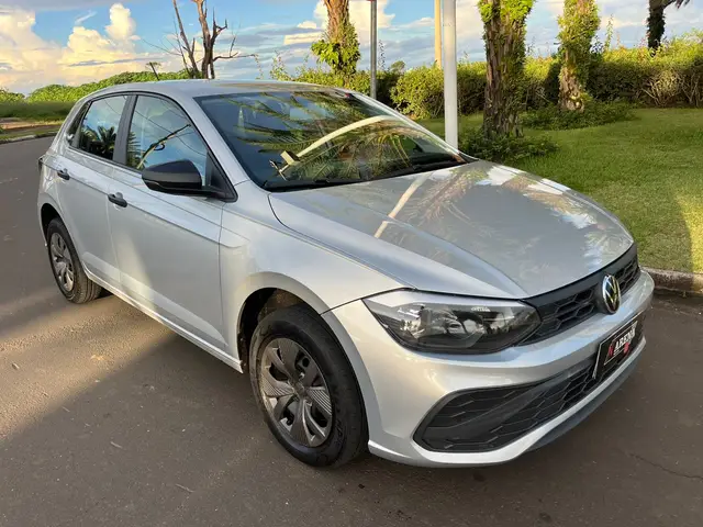 Carro Volkswagen Polo 2025 Track 1.0 Flex 12V 5p