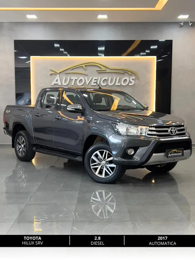 Carro Toyota Hilux Cabine Dupla 2017 Hilux 2.8 TDI SRV CD 4x4 (Aut)