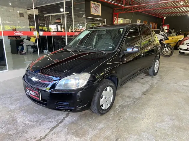 Carro Chevrolet Celta 2013 LT 1.0 (Flex)