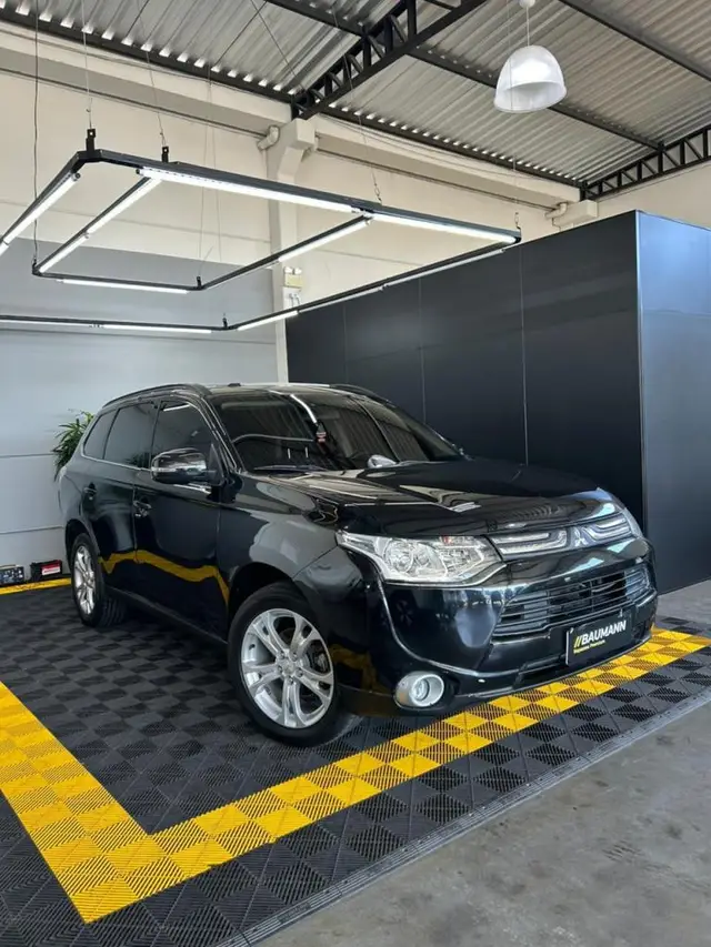 Carro Mitsubishi Outlander 2014 2.0 16V CVT
