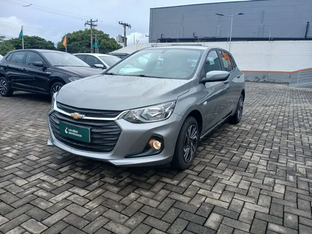 Carro Chevrolet Onix Plus 2025 LT 1.0