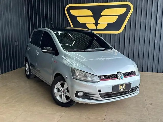 Carro Volkswagen Fox 2016 1.6 MSI Rock in Rio (Flex)