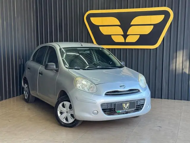 Carro Nissan March 2012 1.0 16V (Flex)