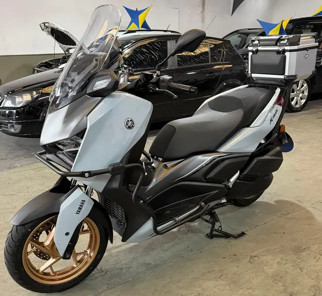Moto Yamaha XMax 2026 300 Connected