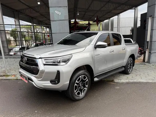Carro Toyota Hilux Cabine Dupla 2021 SR 2.7 CD 4x2 (Flex) (Aut)