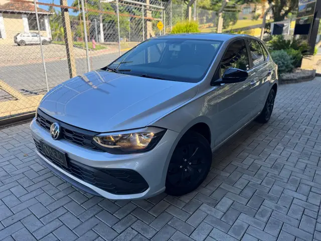 Carro Volkswagen Polo 2024 Track 1.0 Flex 12V 5p